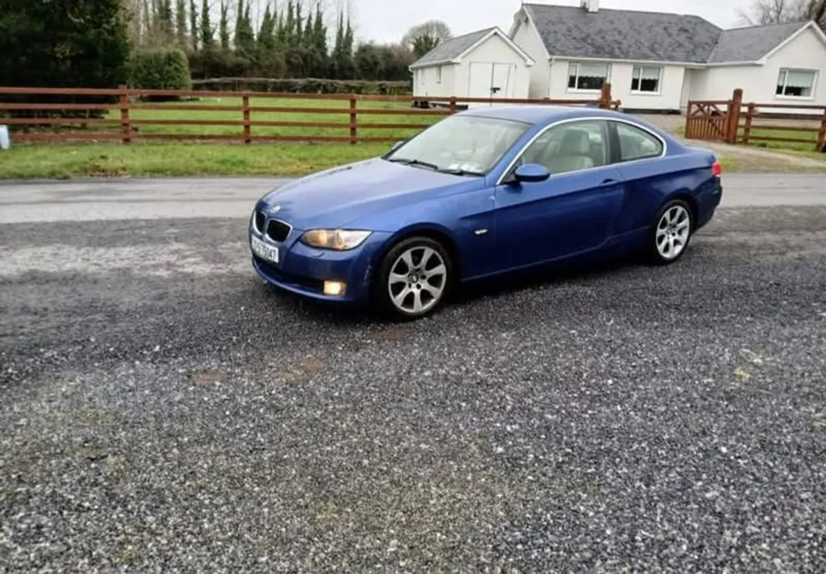2007 Bmw 320i Coupe Engine Needs Attention - Image 3