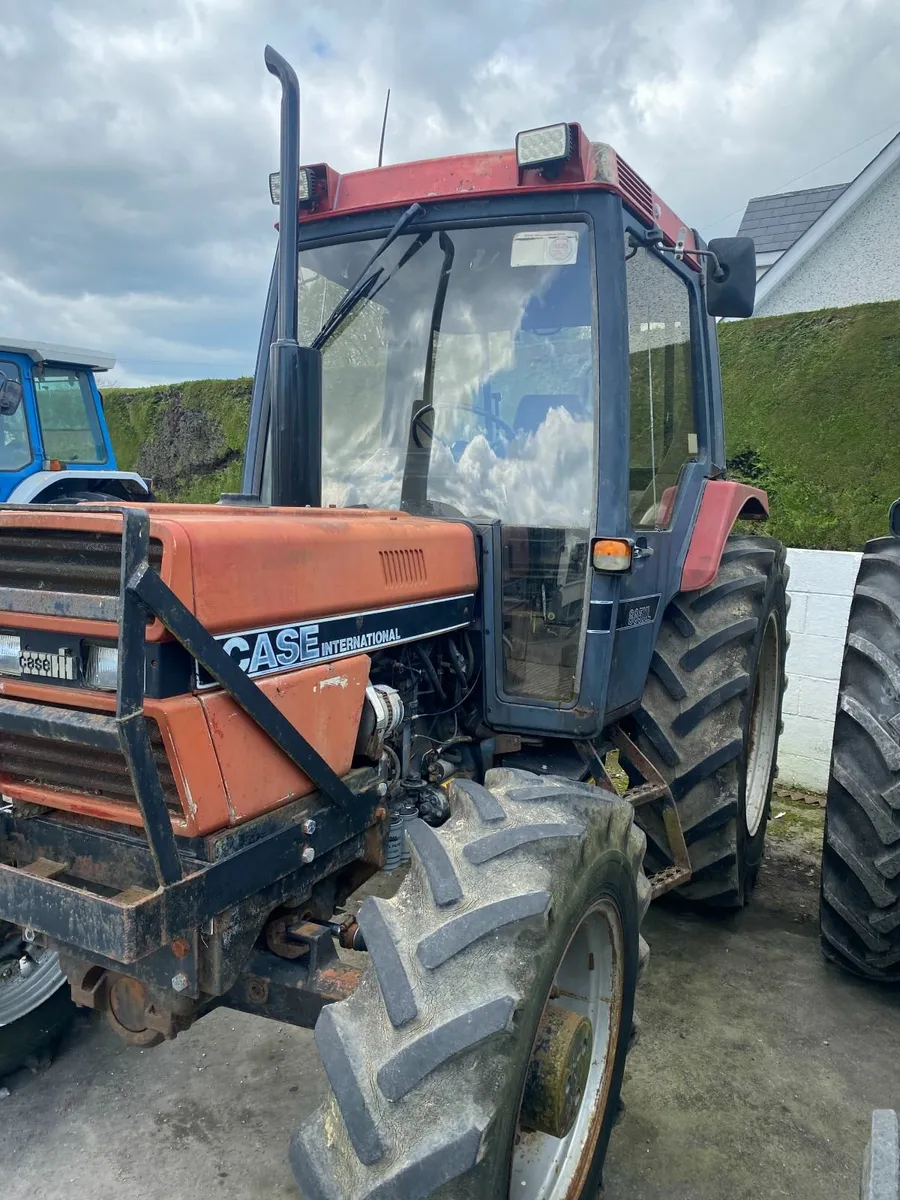 1989 Case IH 885 XL - Image 3