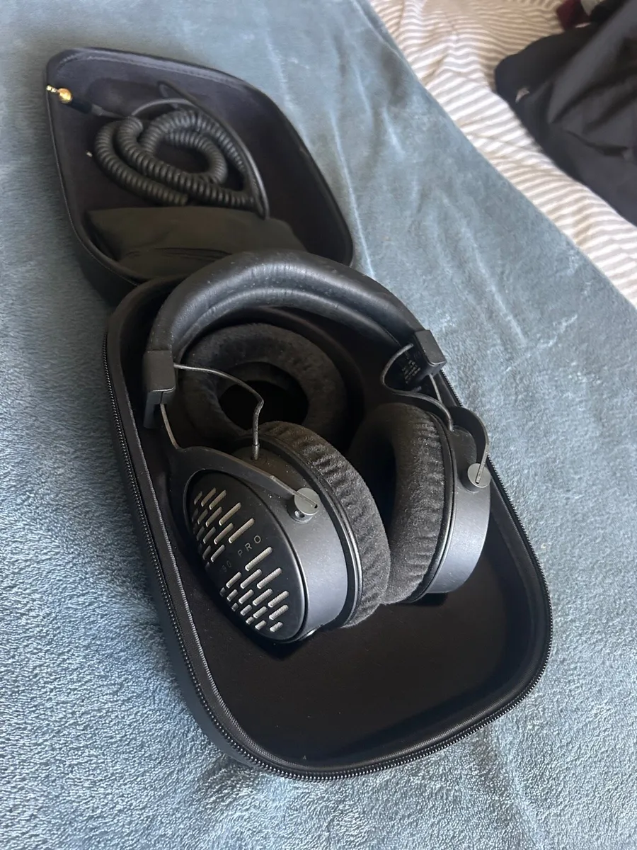 Beyerdynamic DT 1990 Pro Studio Headphones - Image 1