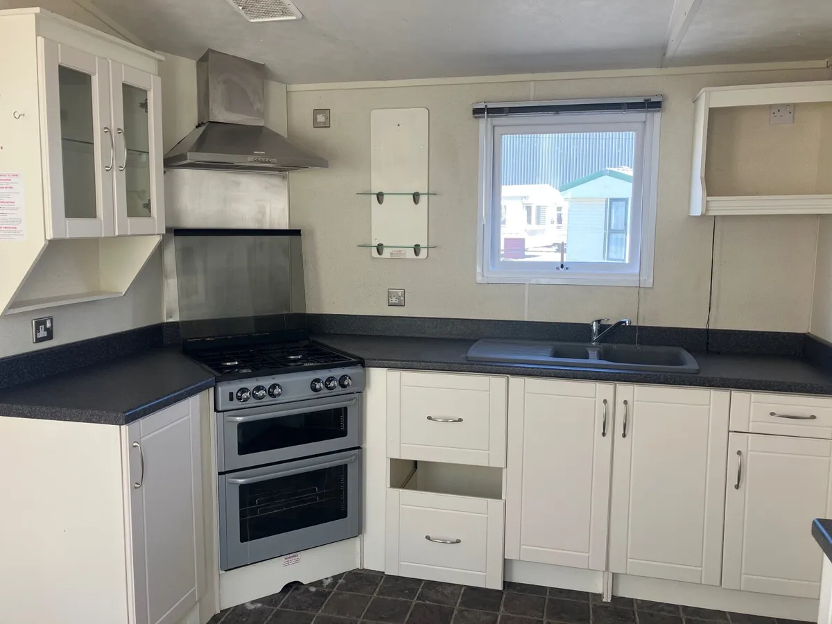 DOUBLE GLAZED AFFORDABLE 2 BED FOR YOU - Image 4