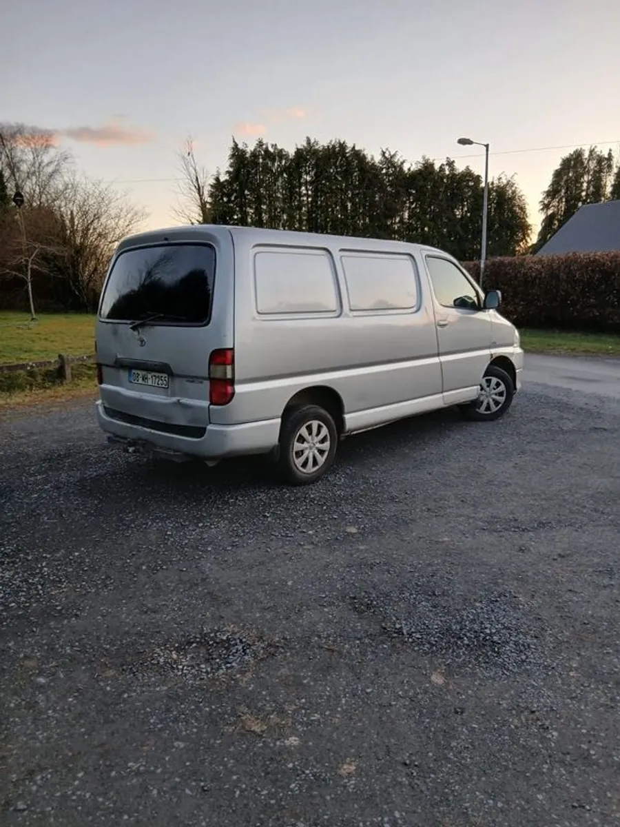2008 Toyota Hiace Swb Timing Belt Snapped. - Image 4