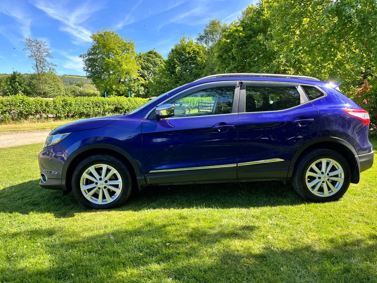 Nissan Qashqai 2016 panoramic roof - Image 2