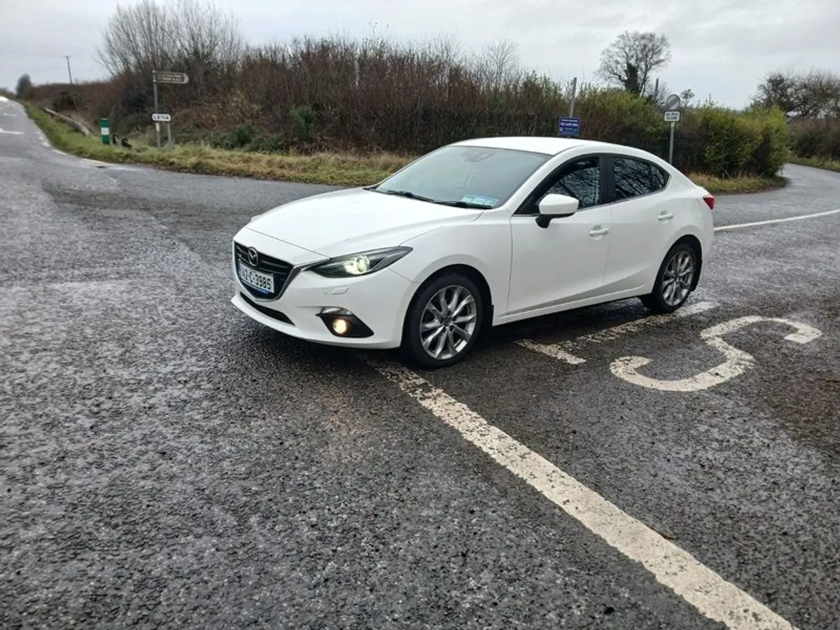 142 Mazda 3 Diesel Needs Engine - Image 3