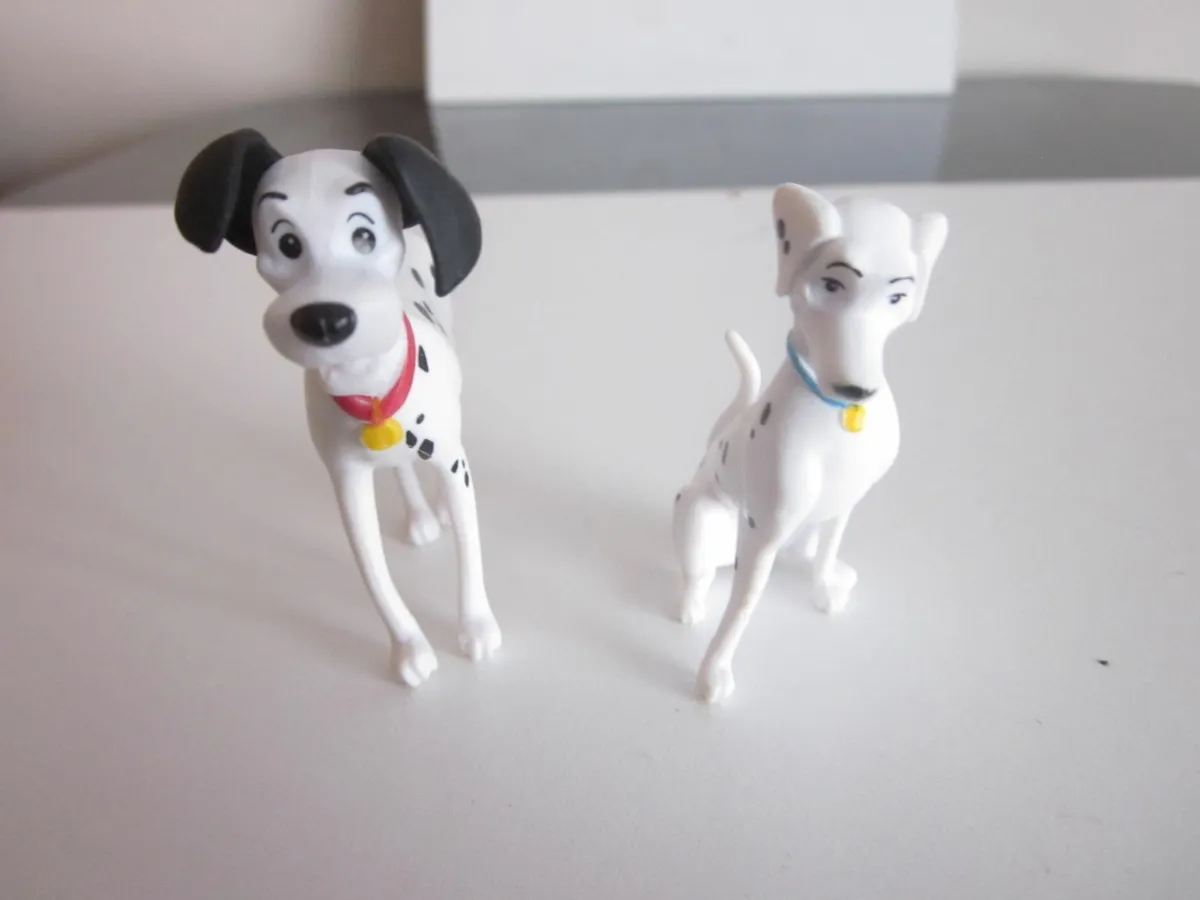 Disney 101 Dalmatians Pongo and Pedita  Figs - Image 1
