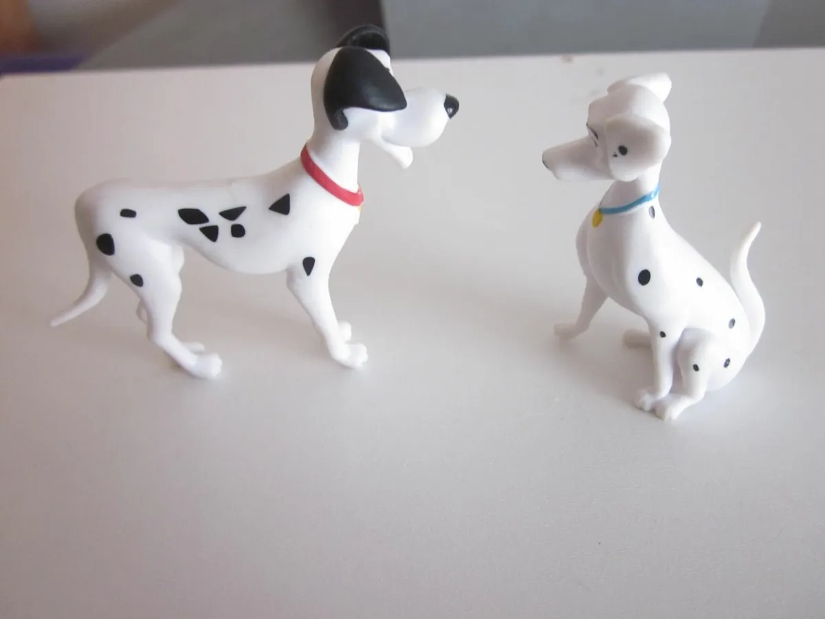 Disney 101 Dalmatians Pongo and Pedita  Figs - Image 2