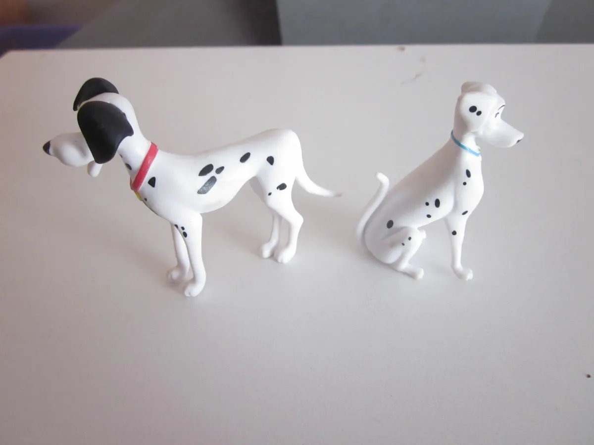 Disney 101 Dalmatians Pongo and Pedita  Figs - Image 3