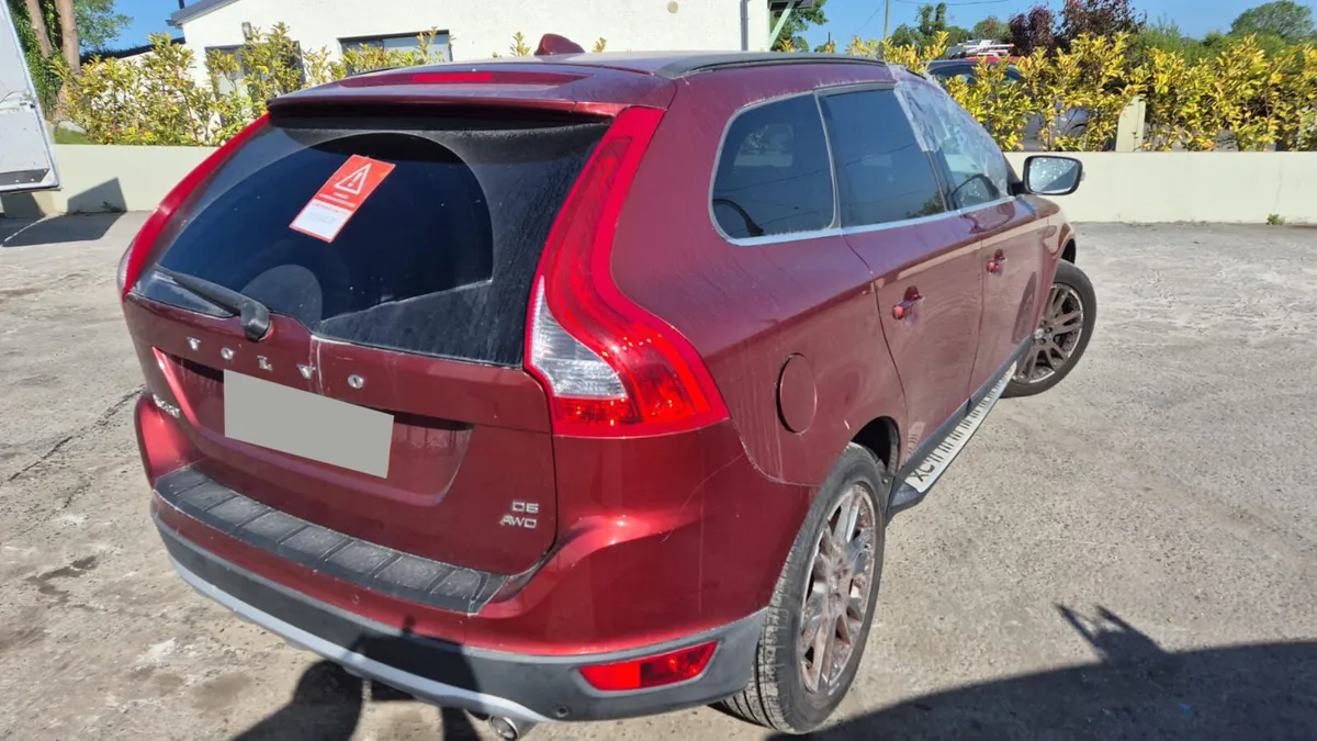 2011 VOLVO XC60 2.4 DIESEL FOR BREAKING! - Image 4