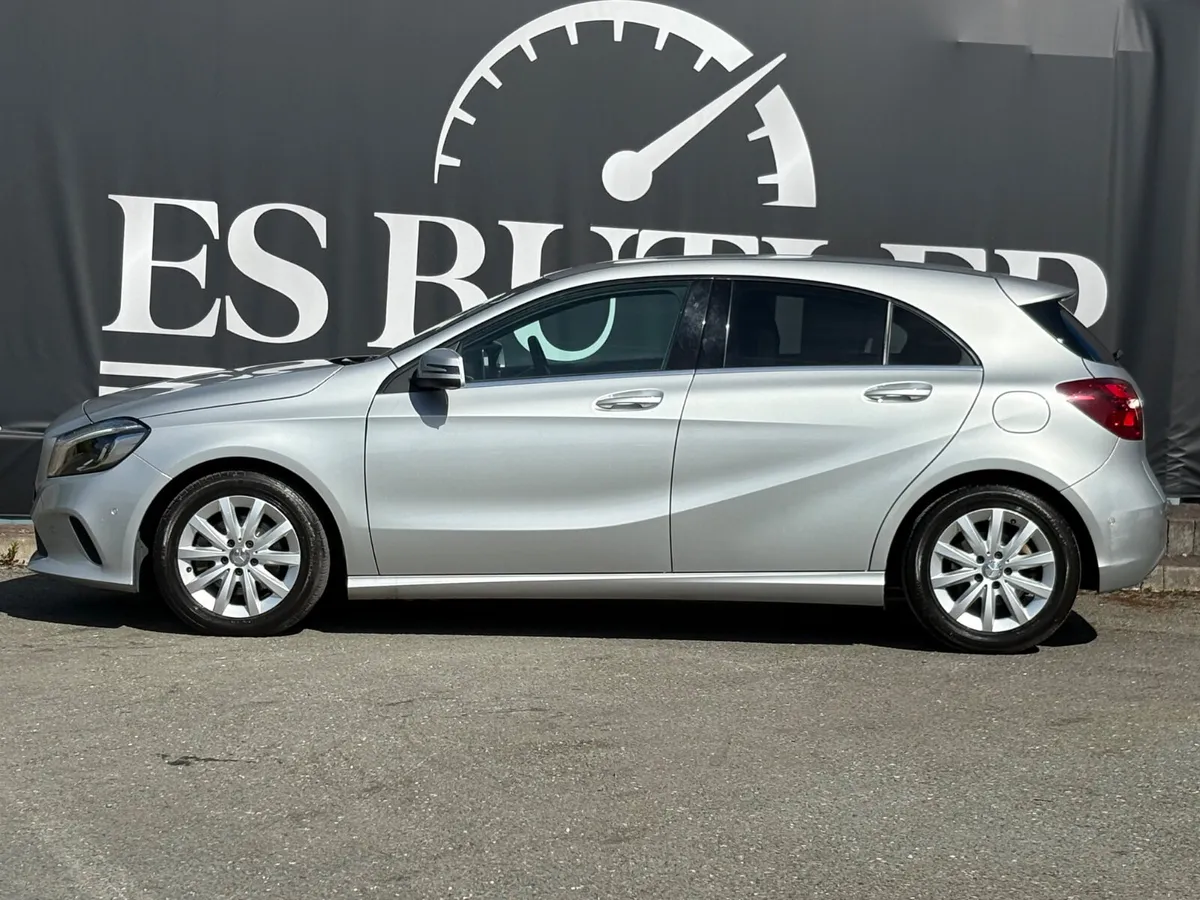 2016 Mercedes-Benz A-Class 1.6L AUTO Sport Premium - Image 4