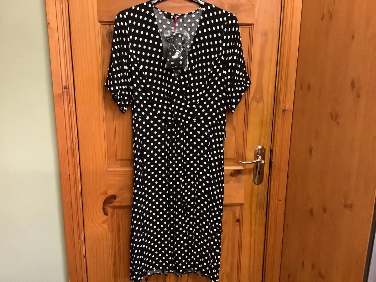 Summer Dress size 20 - Image 1