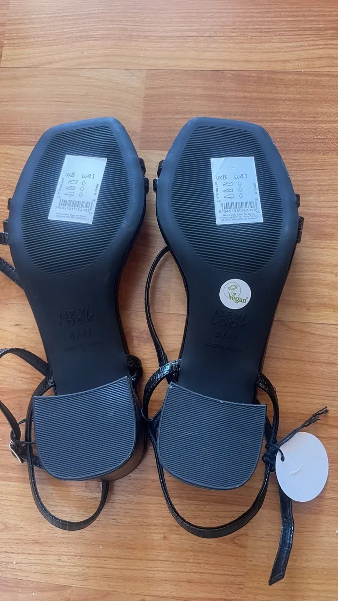 New sandals 8 - Image 3