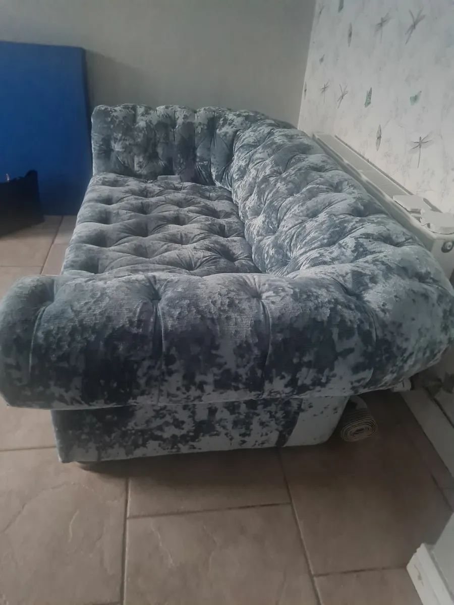 Sofa - Image 4