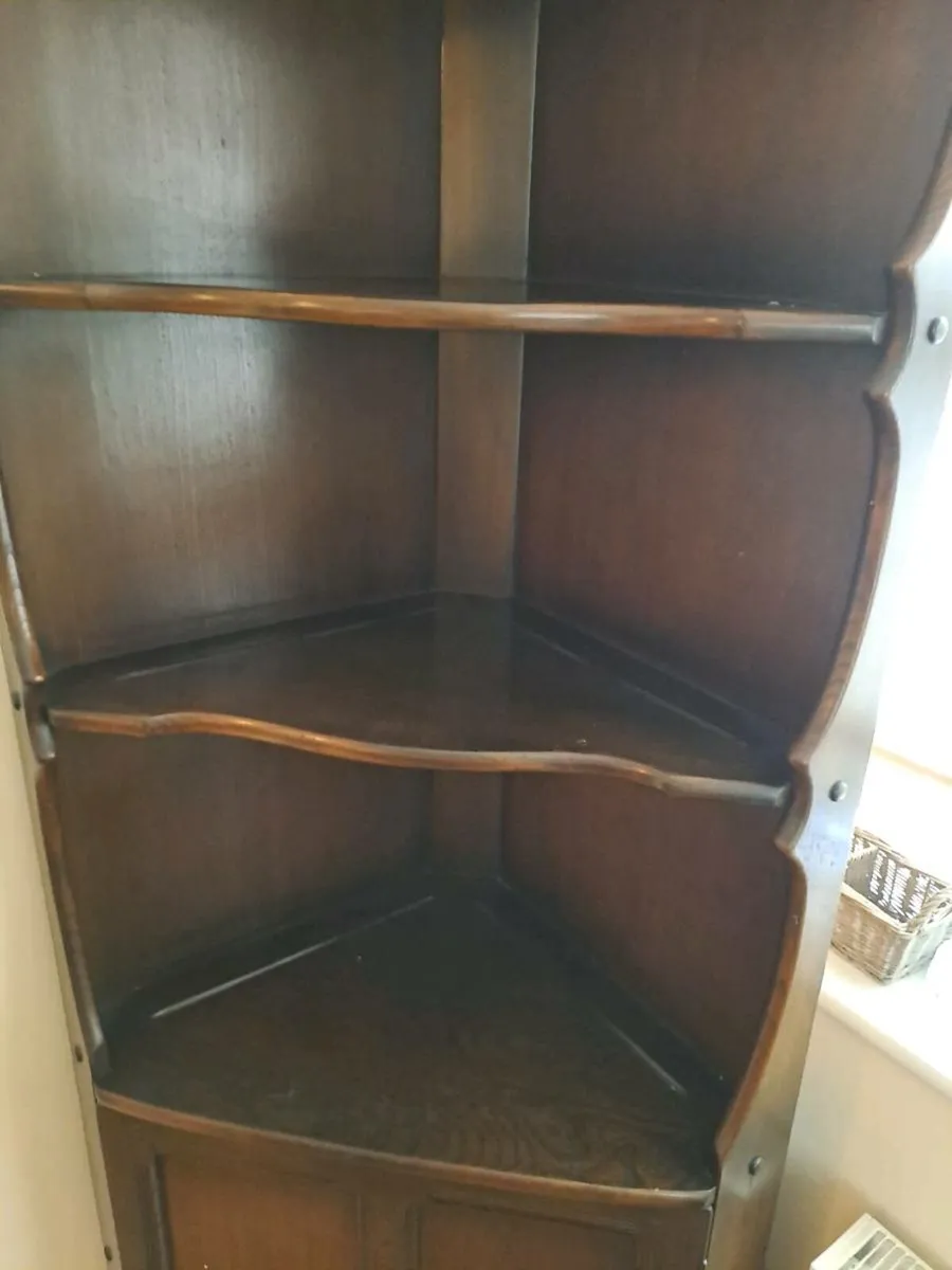 Dresser - Image 3