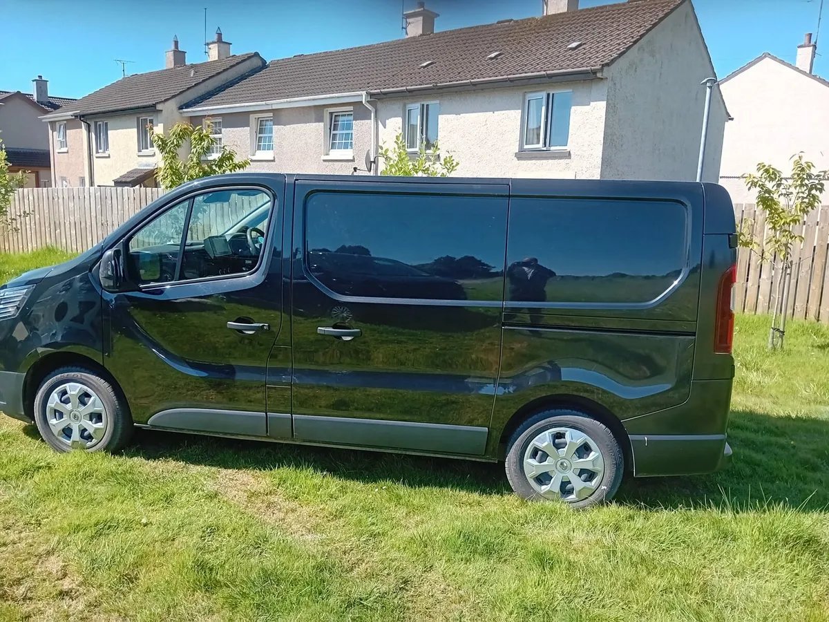 2023 Renault Trafic van - Image 3