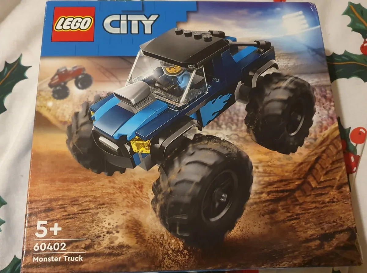 4 Lego Sets READ DESCRIPTION - Image 2