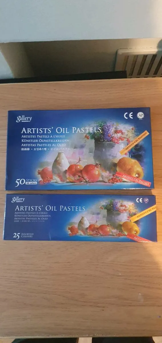 25 / 50 Soft Oil Pastels