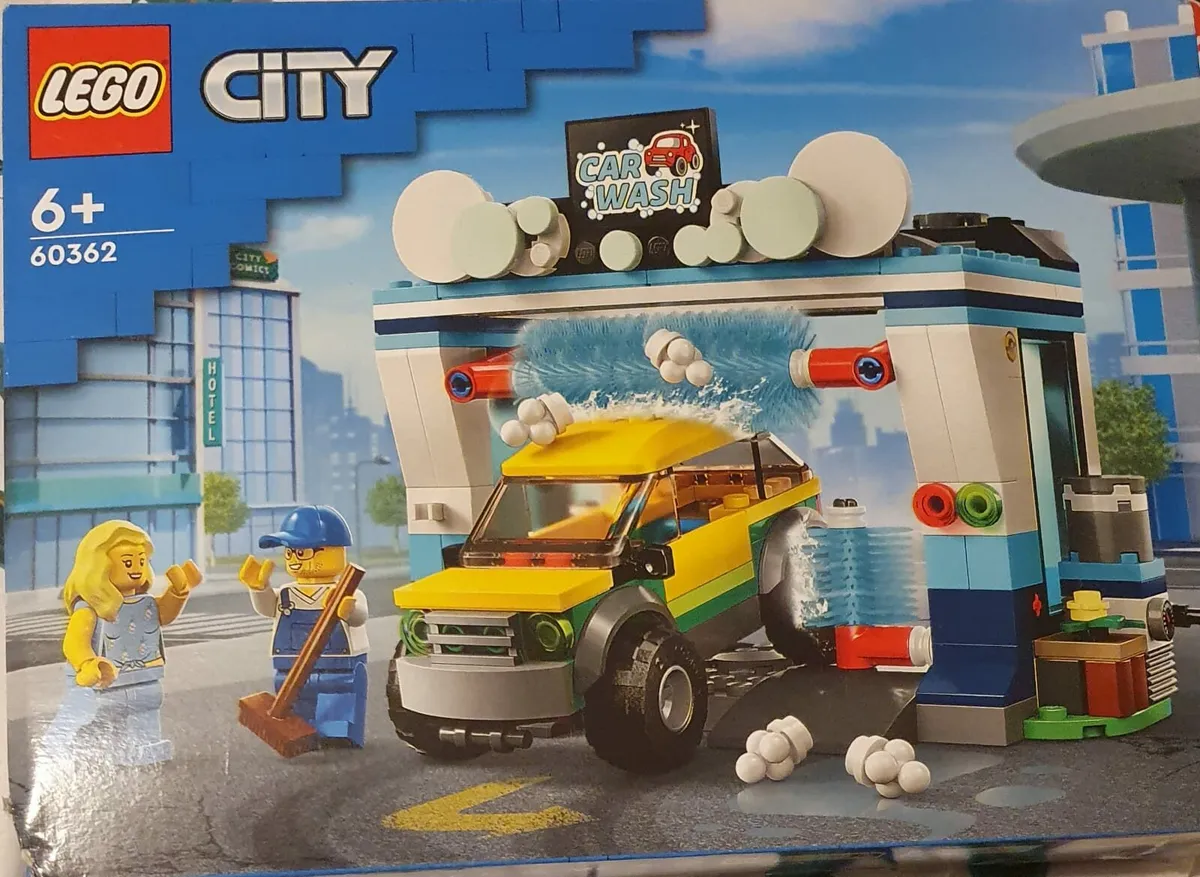 4 Lego Sets READ DESCRIPTION - Image 4
