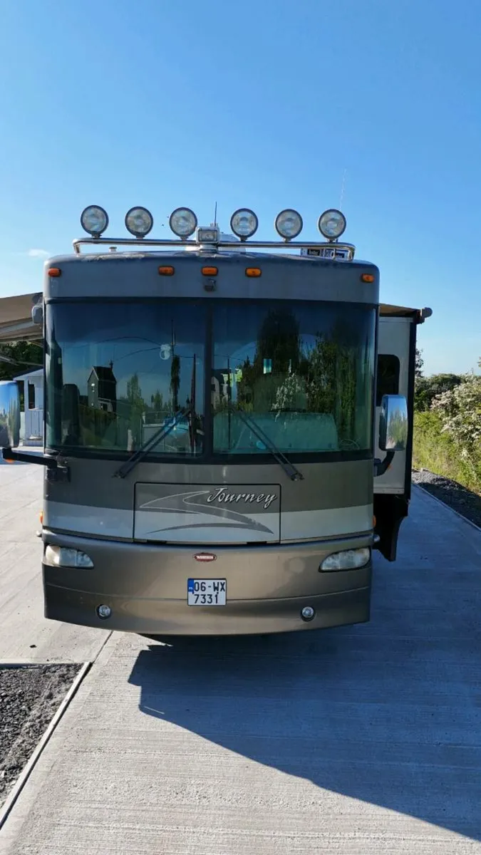 American Motorhome RV - Image 3
