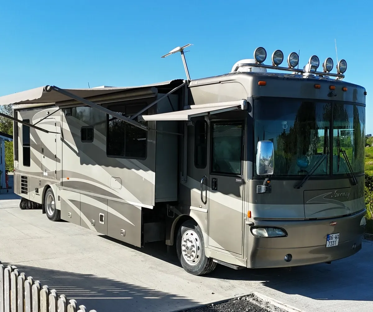 American Motorhome RV - Image 4