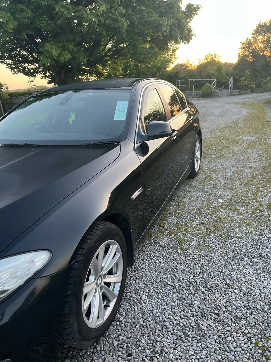 BMW 520d 2012 - Image 2