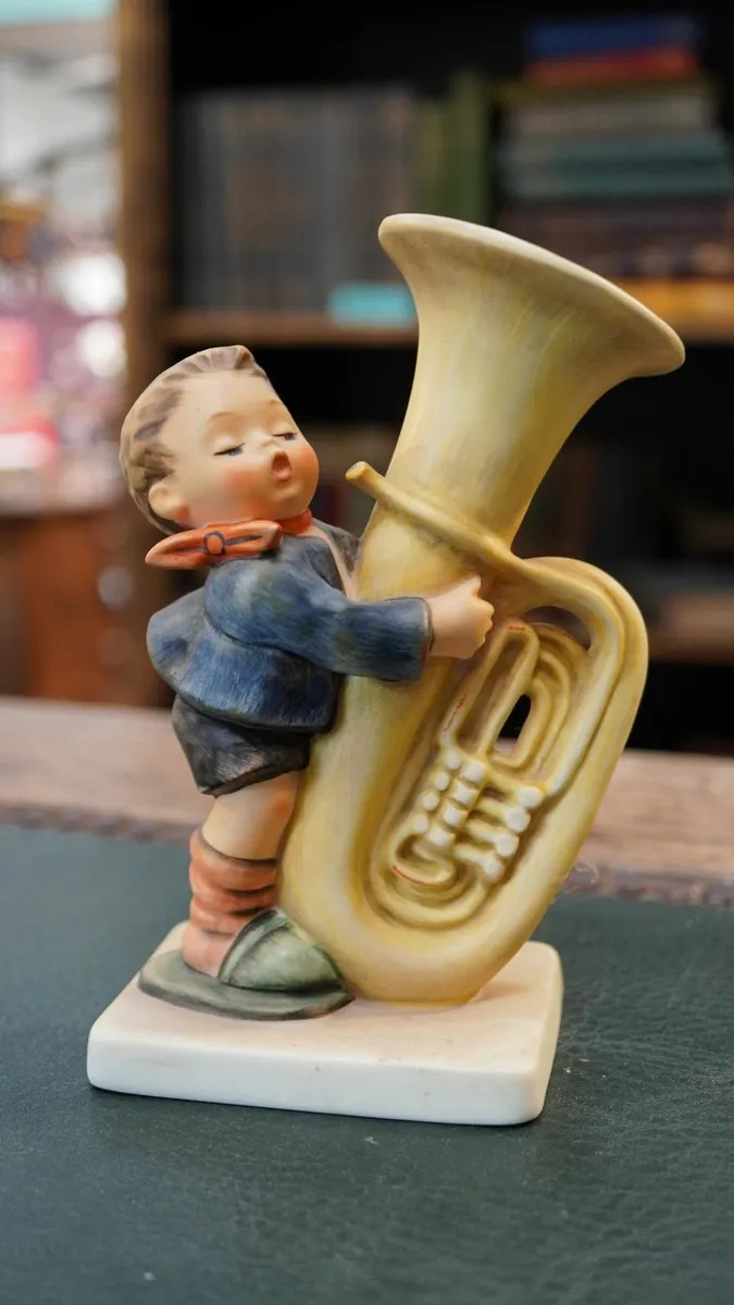Goebel Hummel Figurine - The Tuba Player (Der Bumb - Image 2