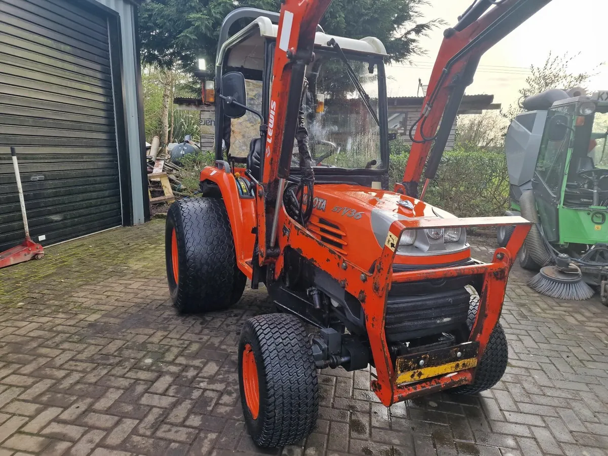 Kubota Compact Tractor - Image 4