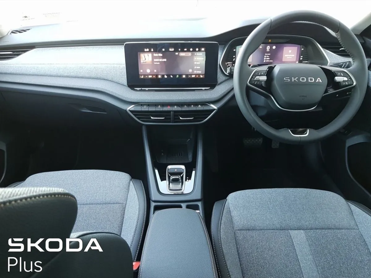 Skoda Octavia Combi Selection 2.0tdi 150HP DSG - Image 2