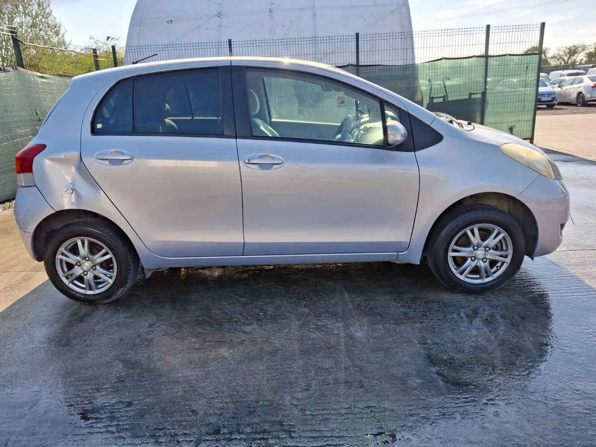 2008 Toyota Vitz  1.0 Petrol  Automatic - Image 4