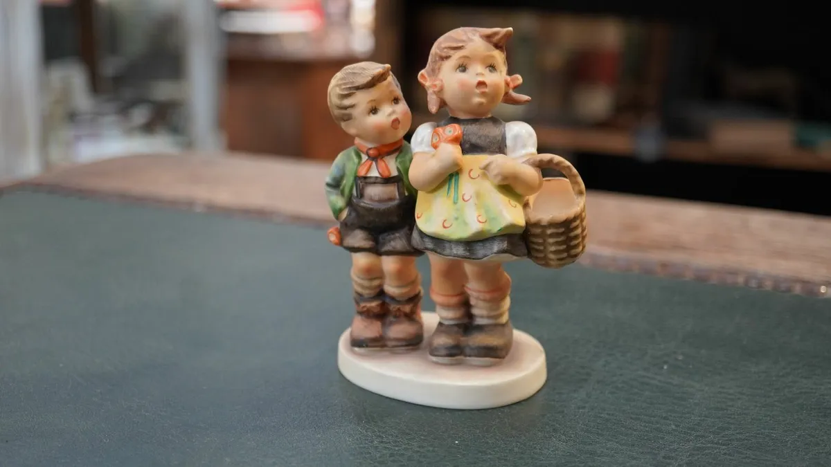 M.I. Hummel Figurine - To Market - Image 1