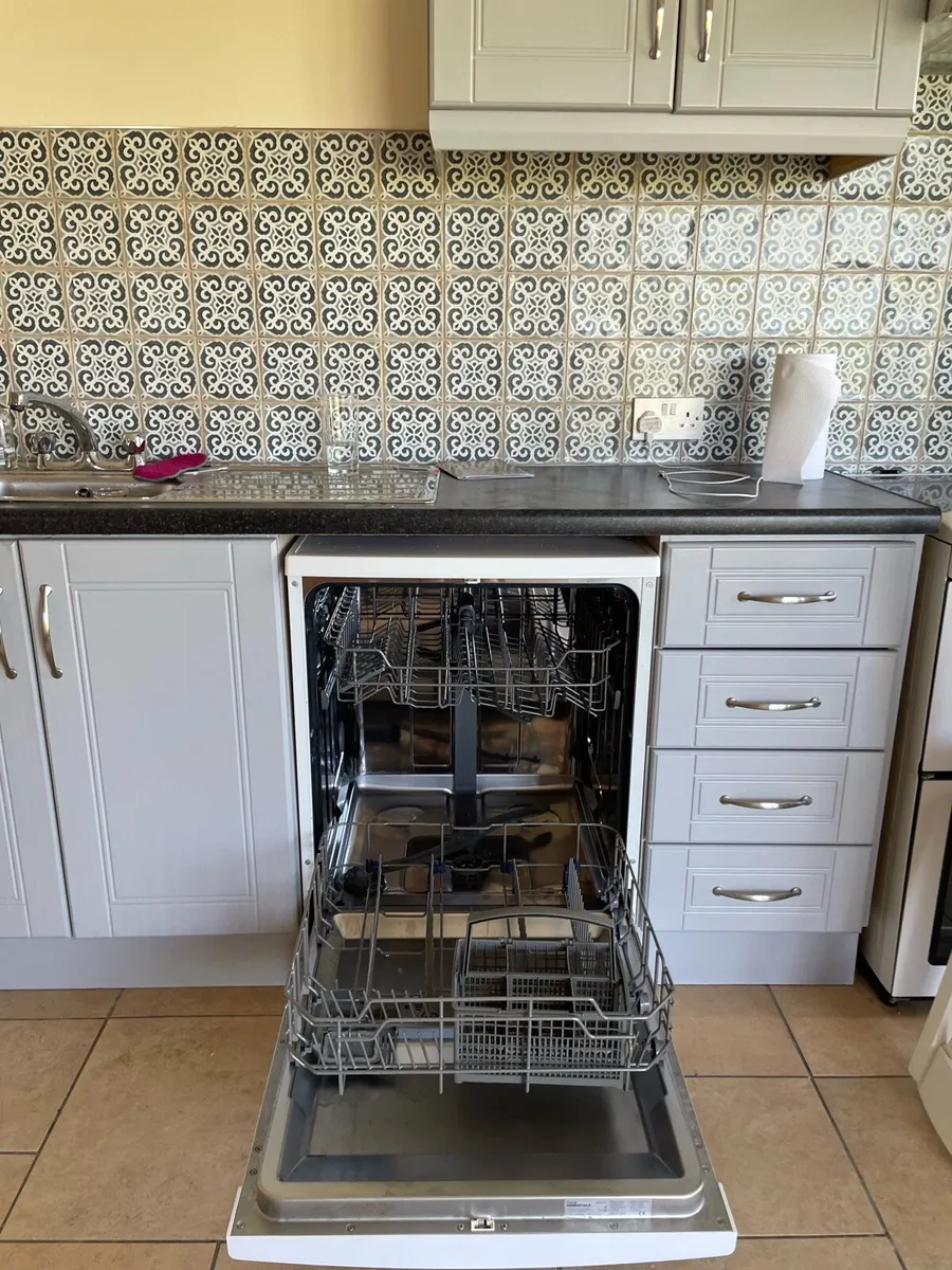 Kitchen - Image 3