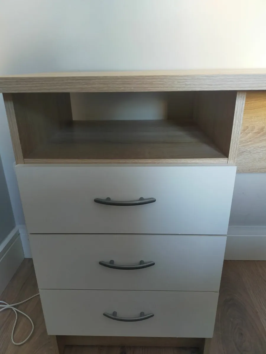 Desk in Great conditions - Image 3