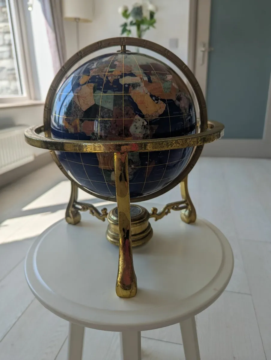 Ornamental brass-mounted globe - Image 1