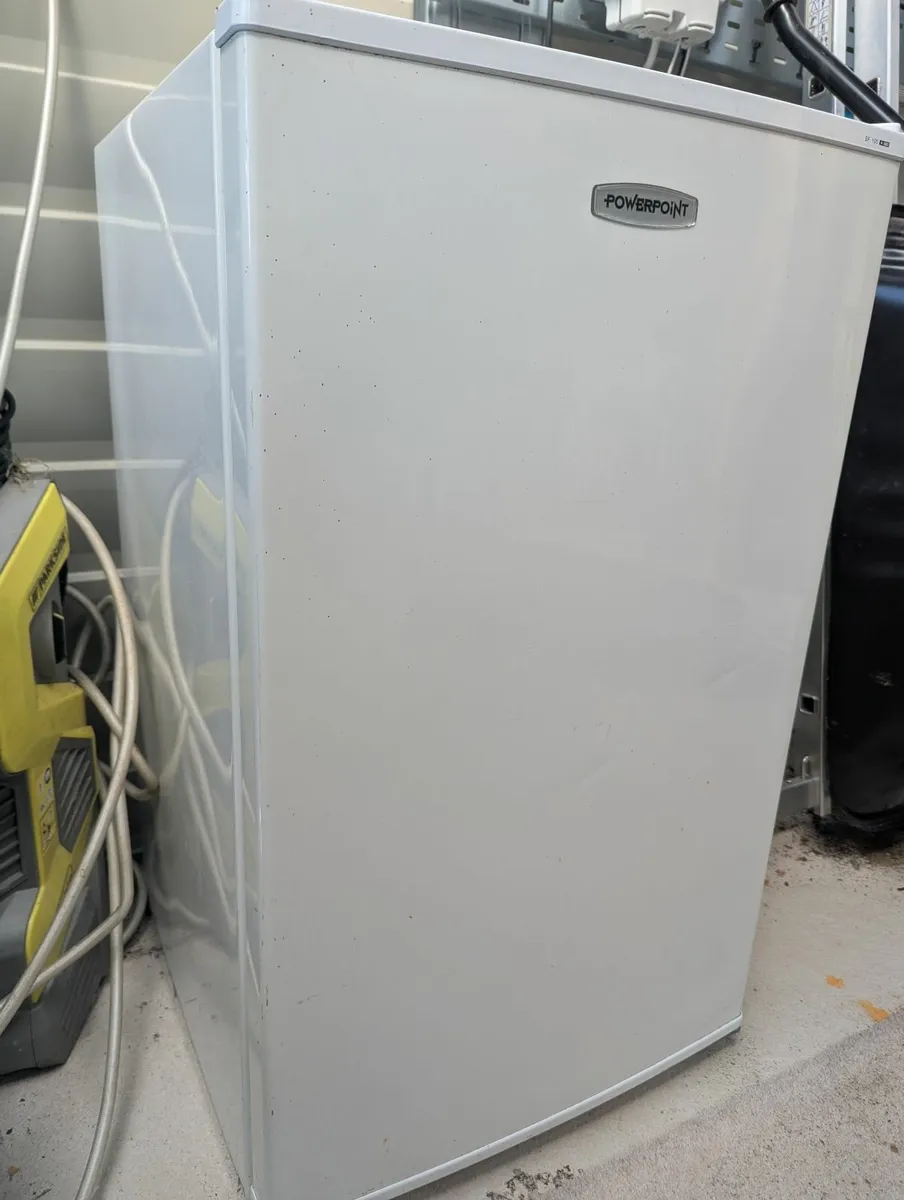 Under counter freezer - Image 2