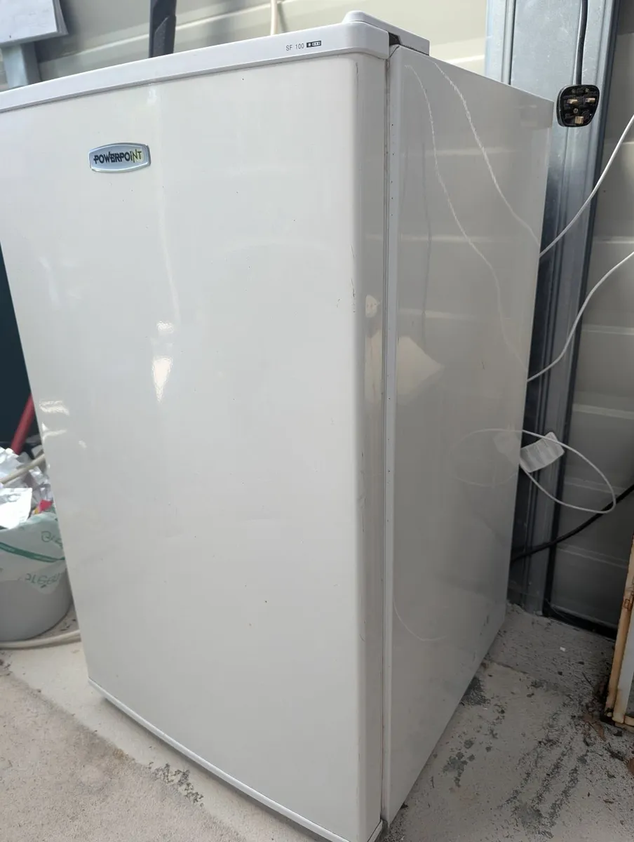 Under counter freezer - Image 3