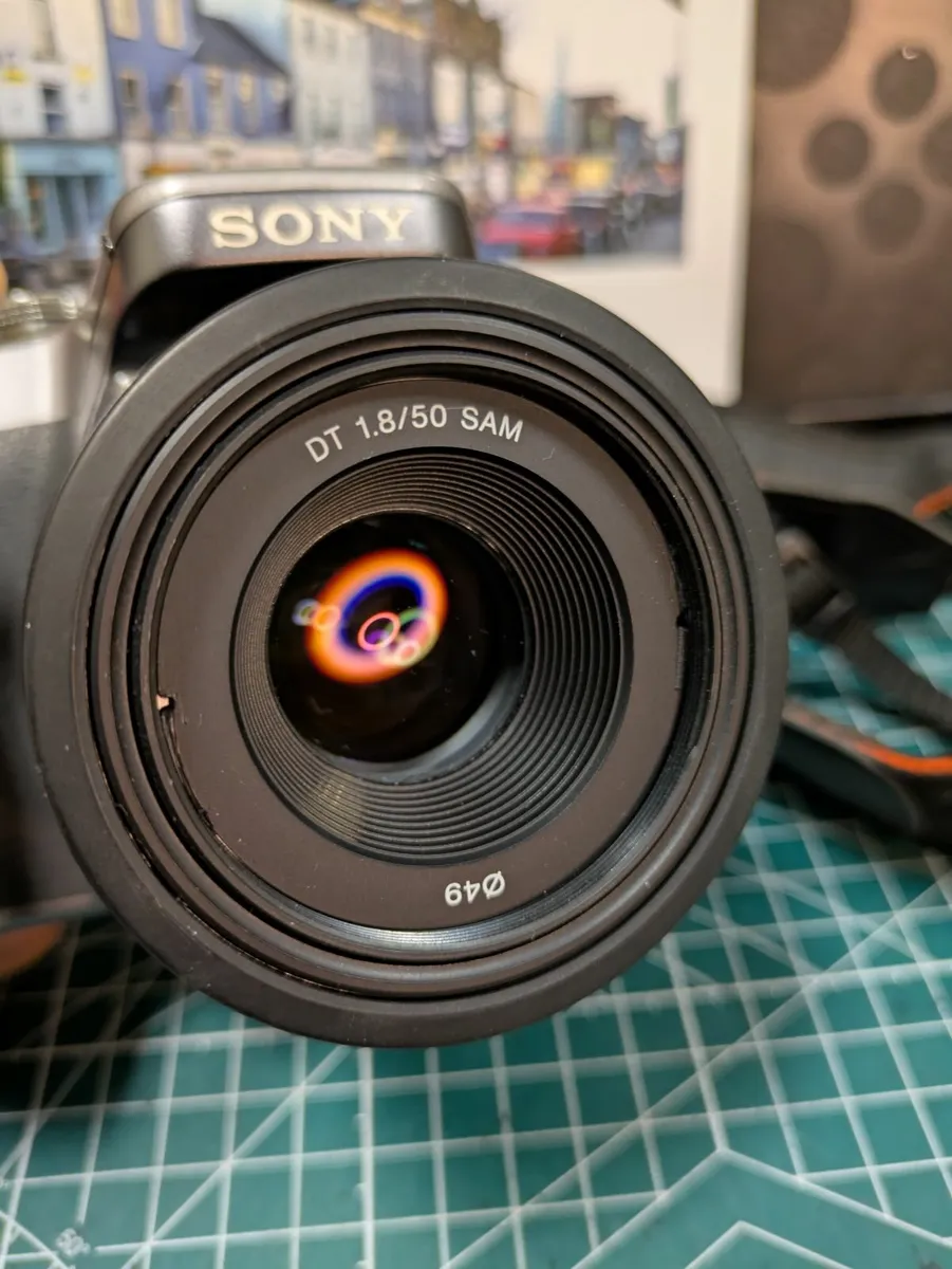 Sony A100 CCD DSLR +50mm 1.8 A mount lens - Image 3