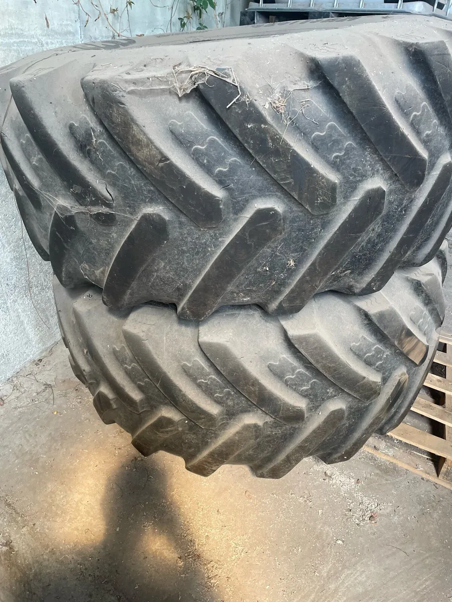 Volvo L60 rims - Image 3