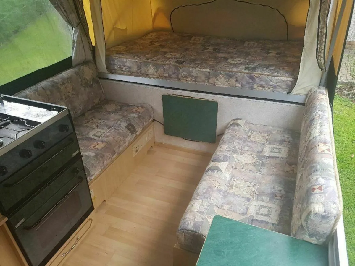Conway Crusader Luxury 6Berth Folding Camper With - Image 3