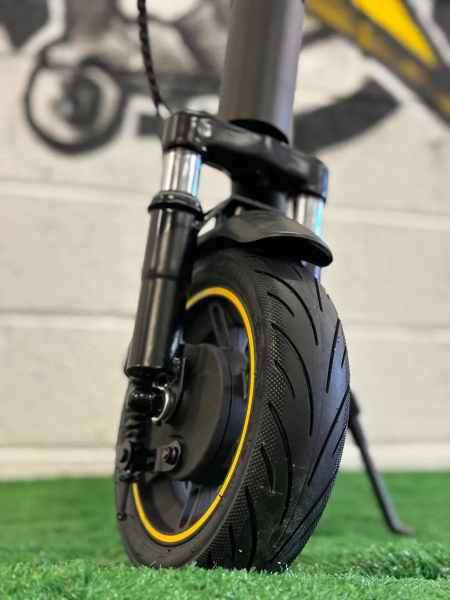 Electric Scooter - Aovo Pro ESMAX - Image 4