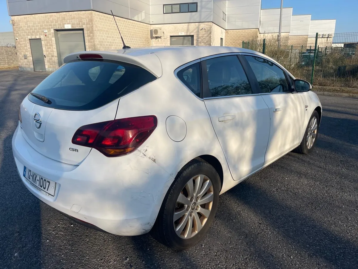Astra 1.7 2012 - Image 4