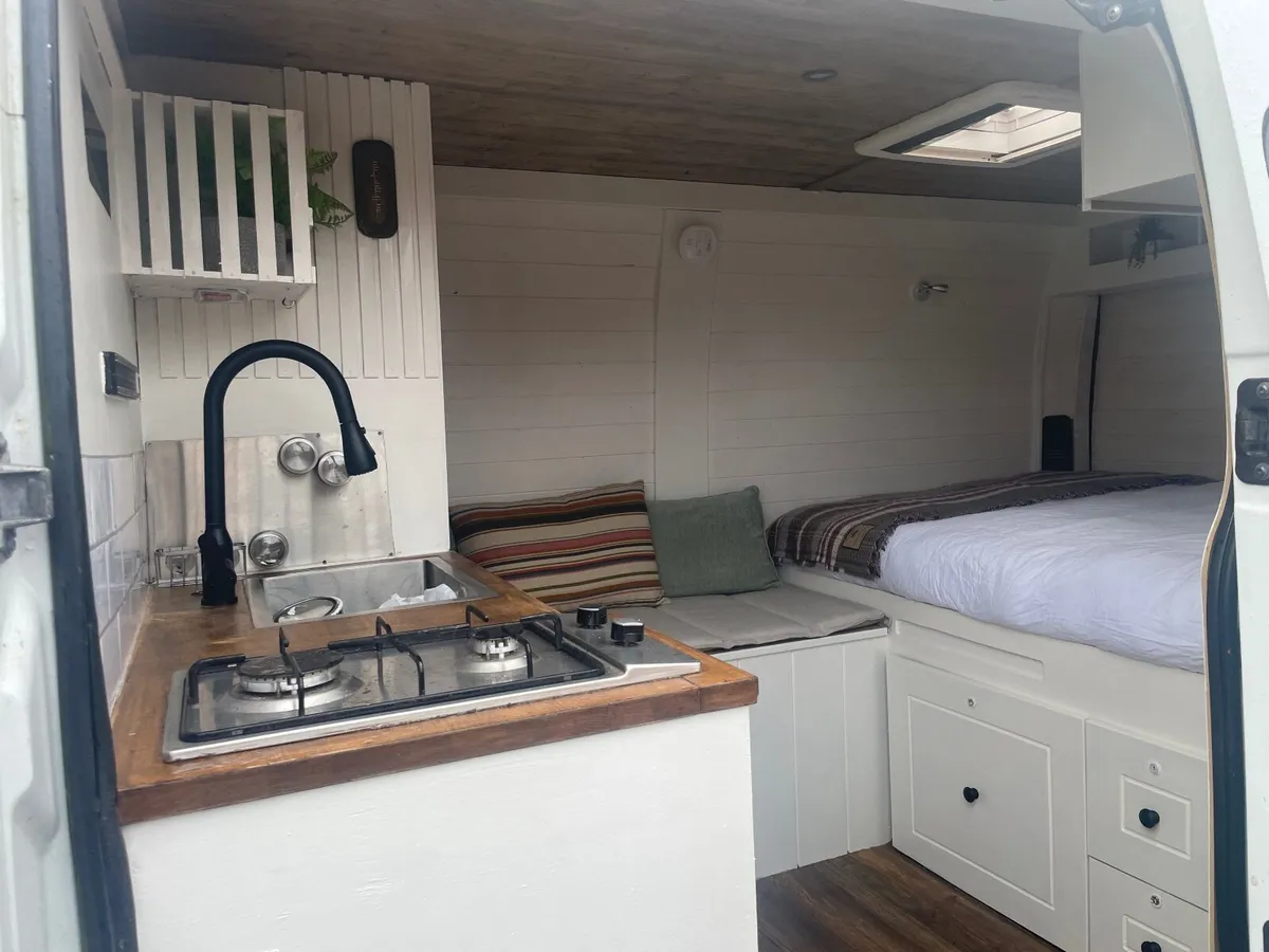 Renault master campervan - Image 1