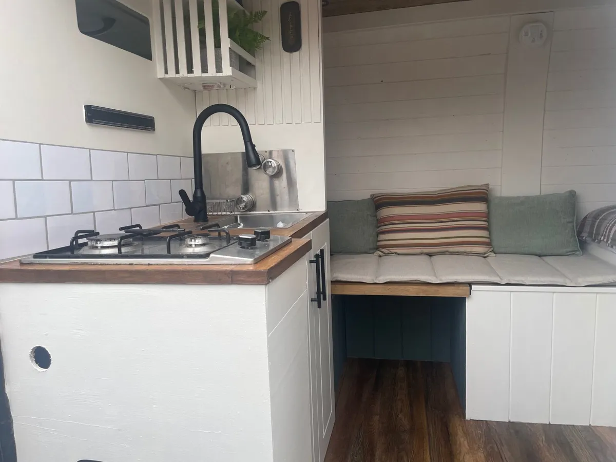 Renault master campervan - Image 2