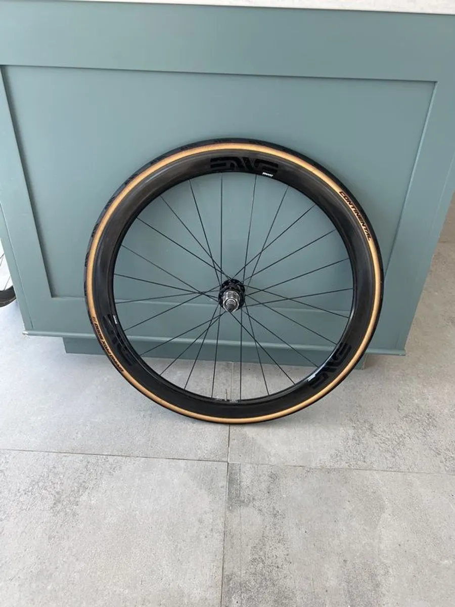 Enve SES 3.4 Clinchers with Chris King R45 Hubs - Image 1