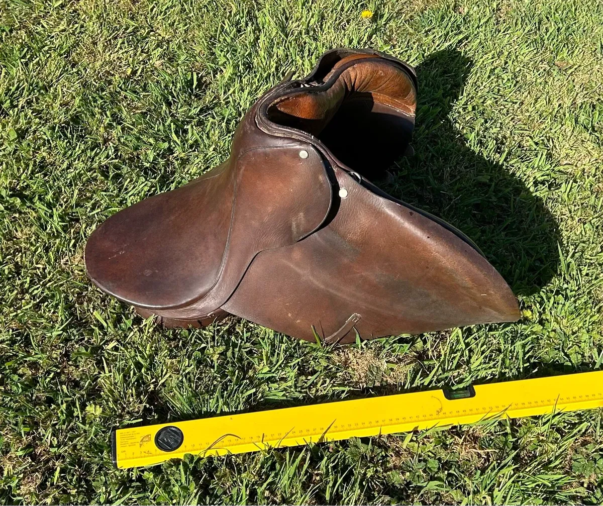 Pony saddle - Image 1
