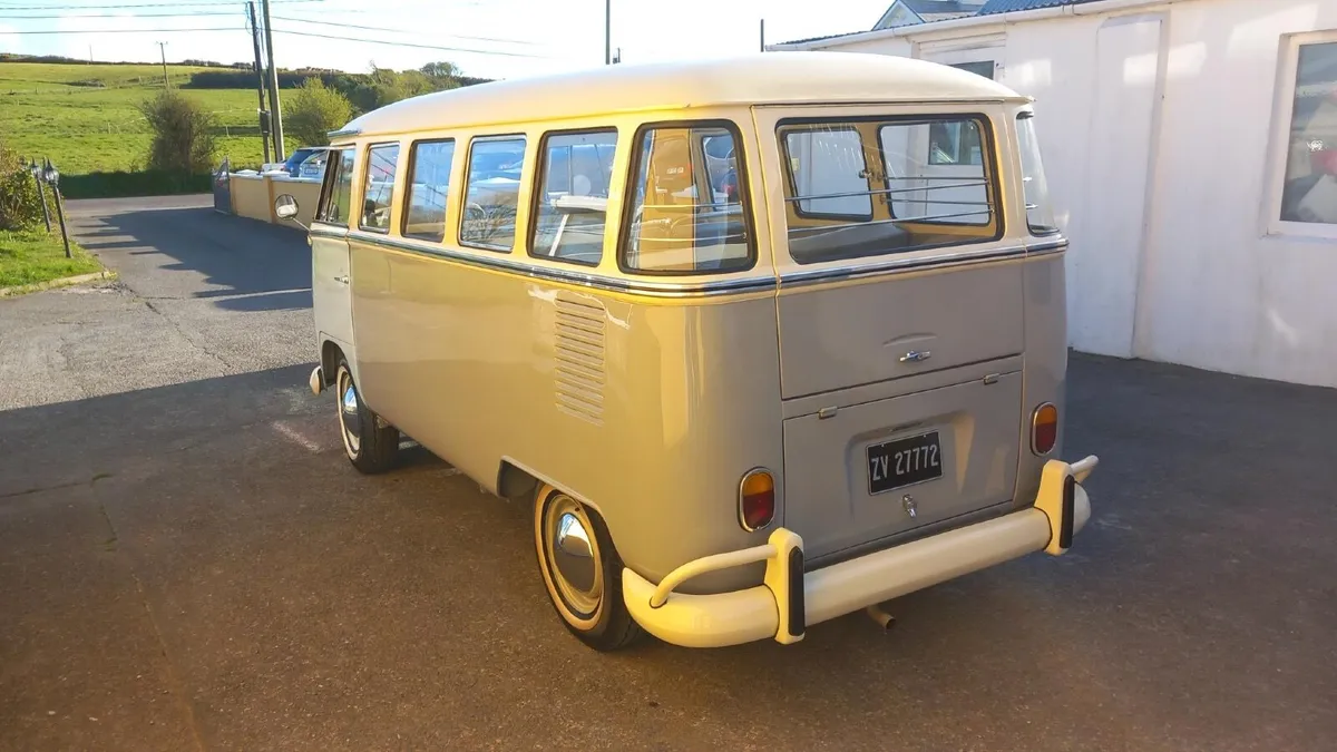 Volkswagen Kombi 1970 - Image 1
