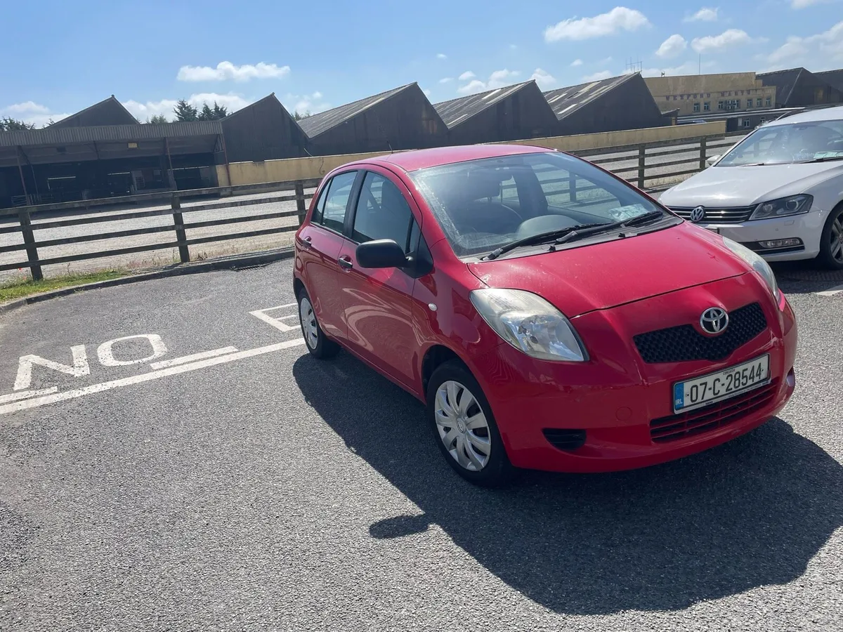 07 Toyota Yaris 1.0  137 k kms nct 2/26 - Image 1