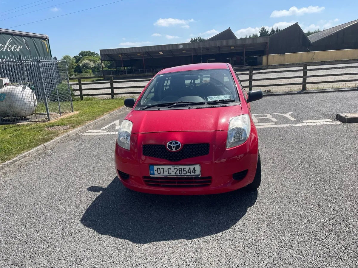07 Toyota Yaris 1.0  137 k kms nct 2/26 - Image 2