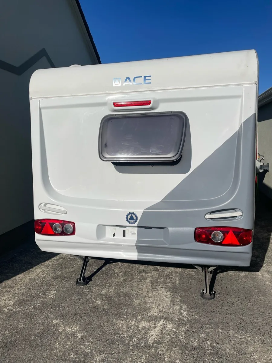 Caravan - Image 3