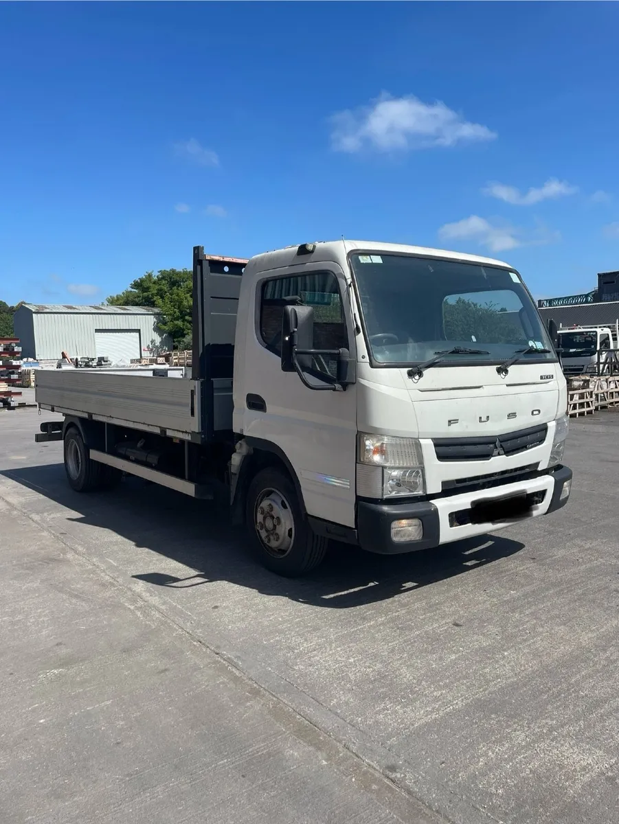 Mitsubishi FUSO 2013 - Image 1