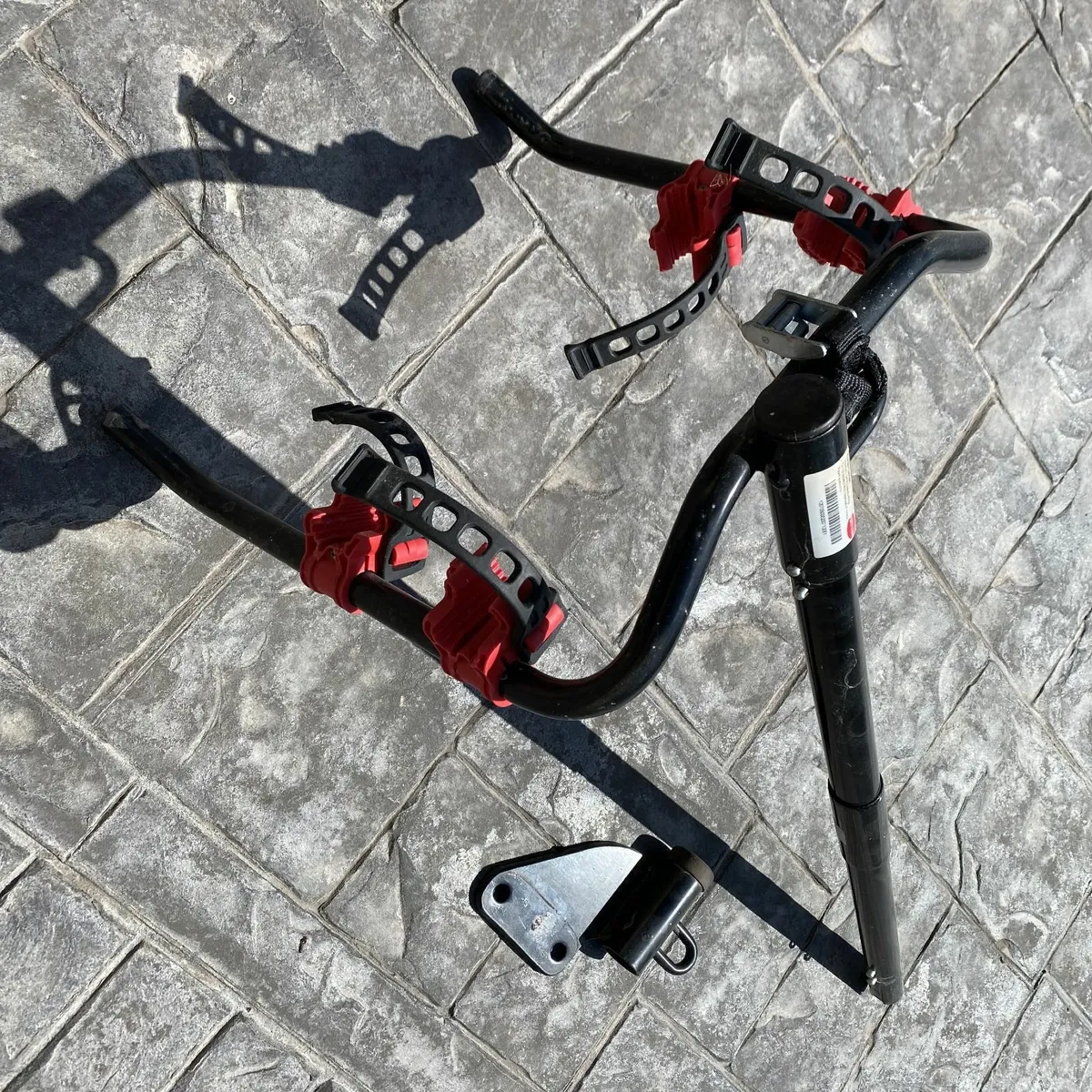 Witter towbar flange mounted cycle carrier - Image 3