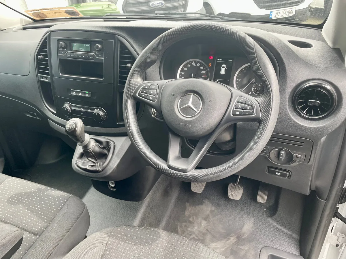 Mercedes-Benz Vito 110 Classic 2.0 CDI RWD,2022 - Image 3