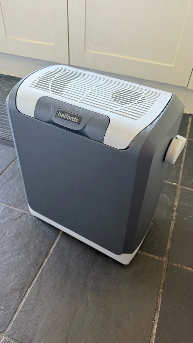 14L Electric Coolbox - Image 1